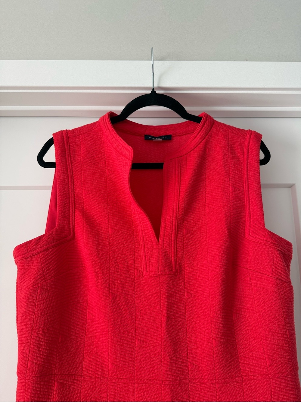 Tommy Hilfiger Sleeveless Split Neck Jacquard Knit Dress Sz 14 Color Guava - Picture 6 of 14